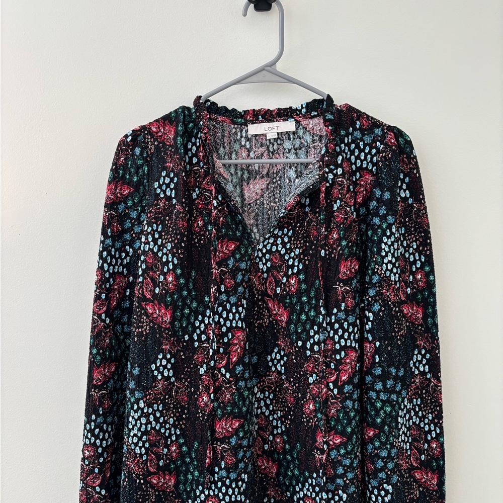 LOFT Women's Floral Print Top - Black and Red